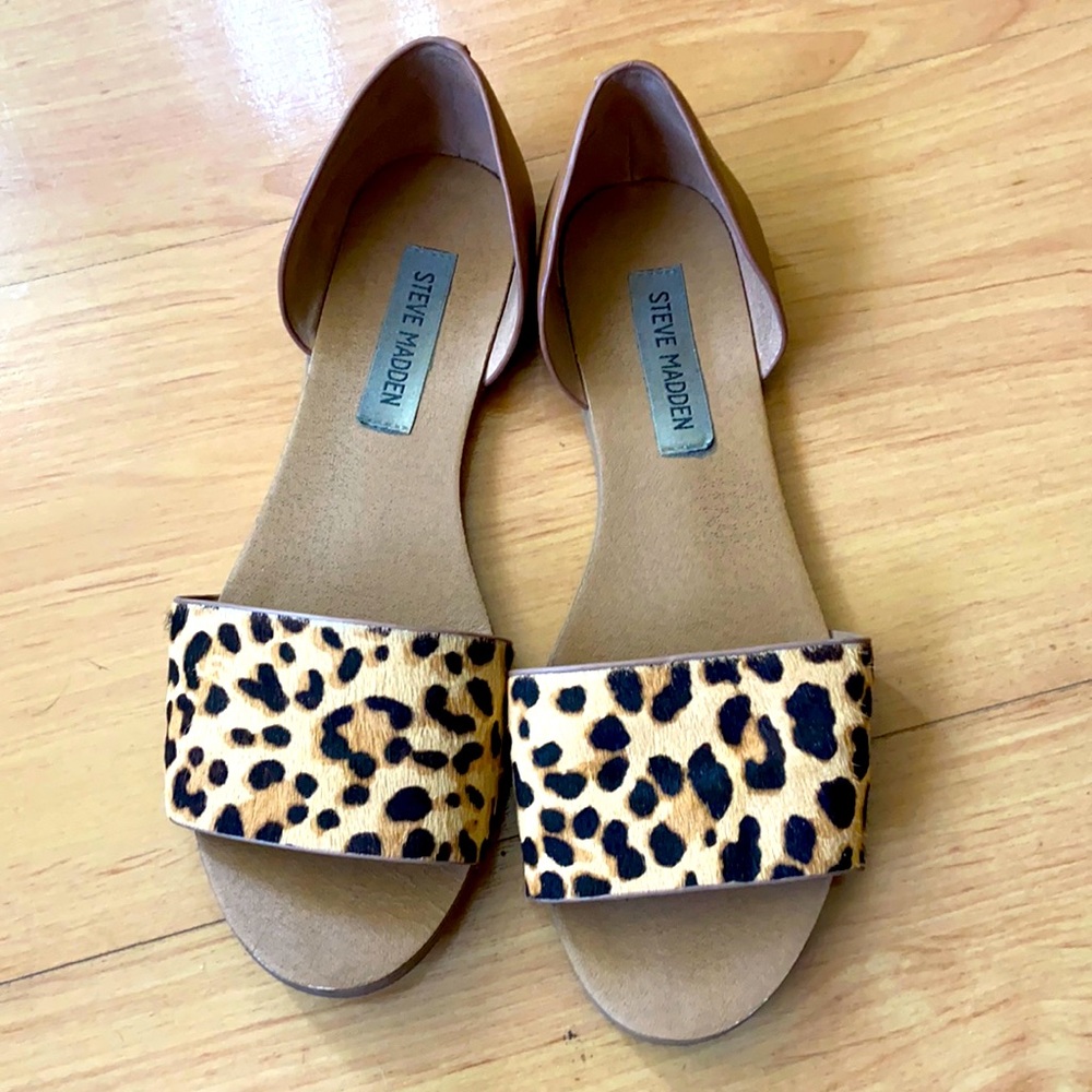 Steve Madden Leopard Flat Sandals